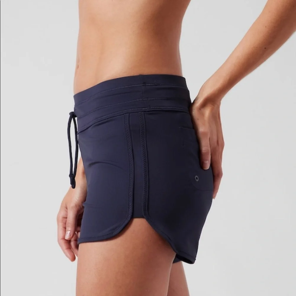 NWT Athleta Kata Surge Short Large. Dress Blue - Picture 3 of 5